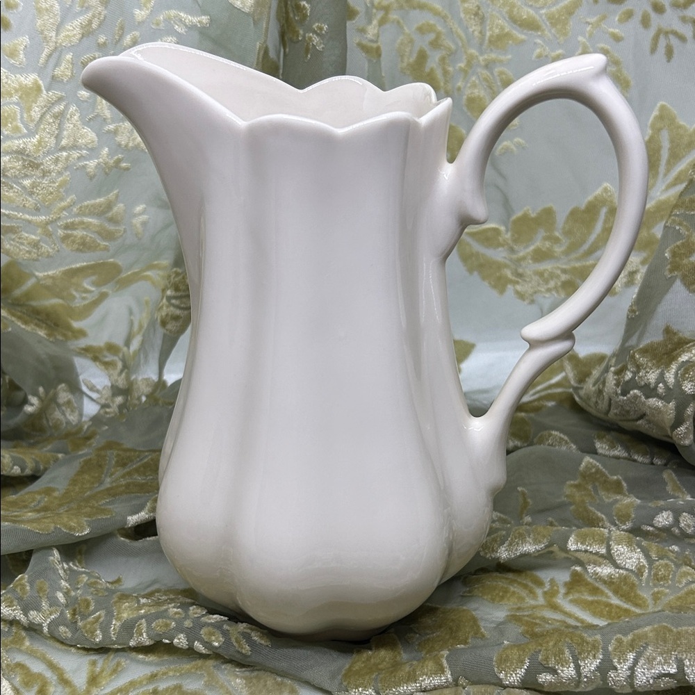 Vintage I. Godinger & Co. Porcelain Pitcher Cream Color,Scalloped Design - Picture 1 of 10